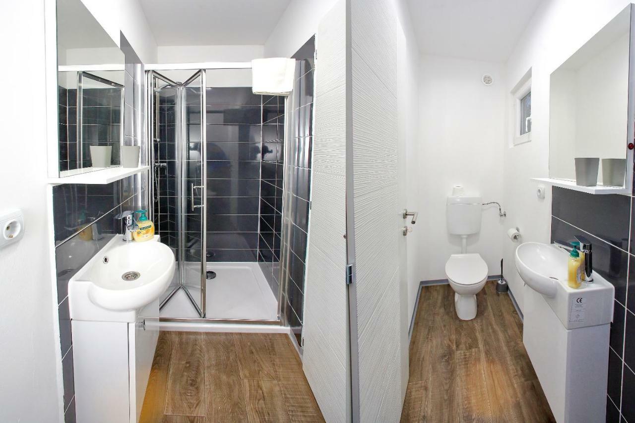 Mobile Homes Olive And Sea Bibinje Exterior foto