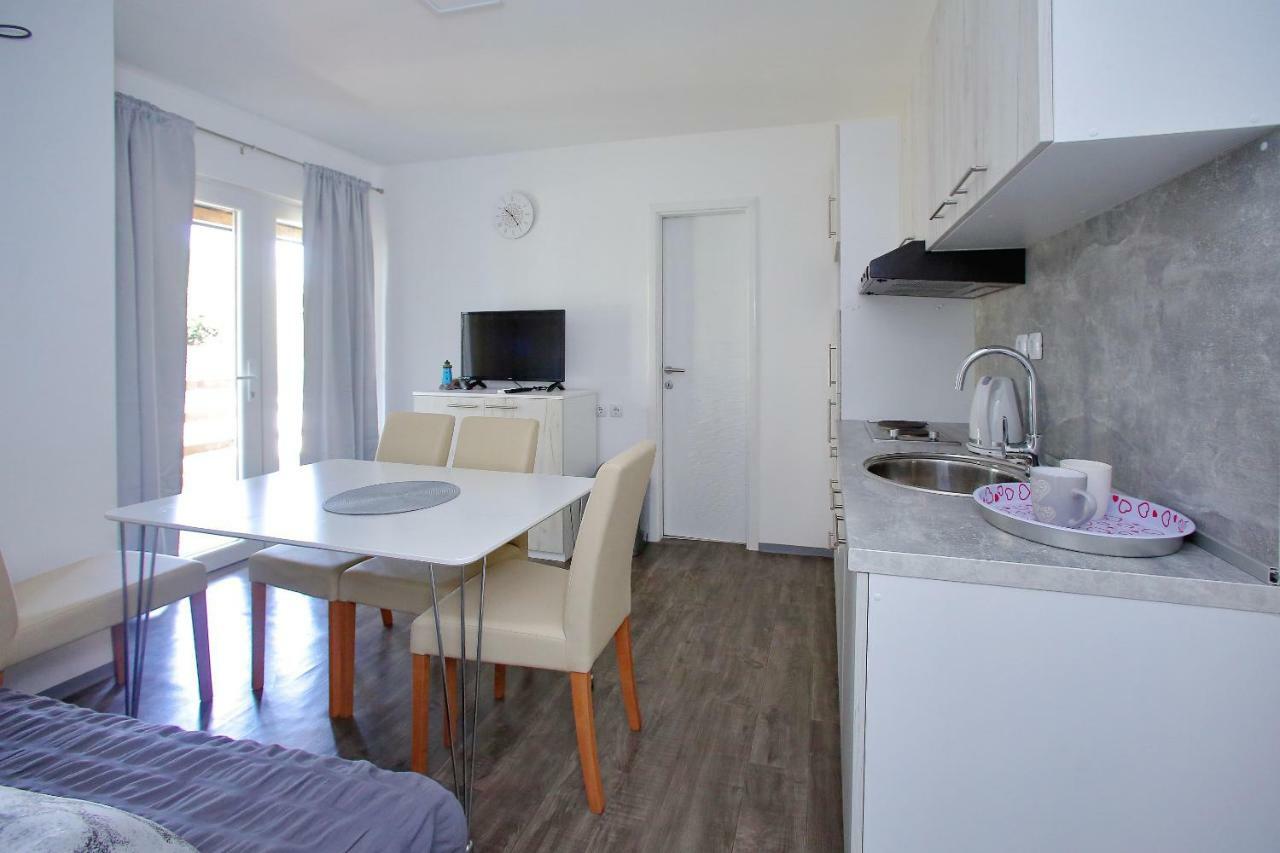 Mobile Homes Olive And Sea Bibinje Exterior foto